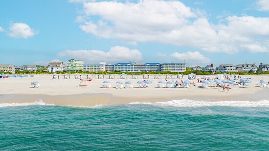 La Mer Beachfront Resort