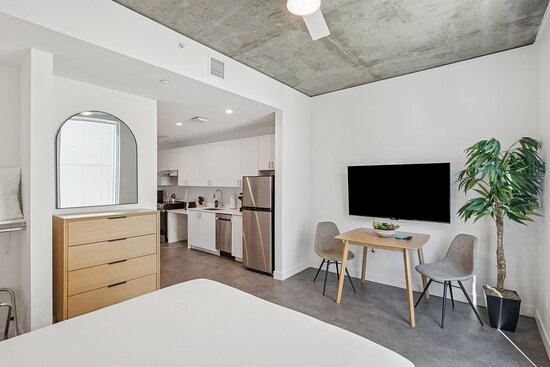 Placemakr Downtown Phoenix
