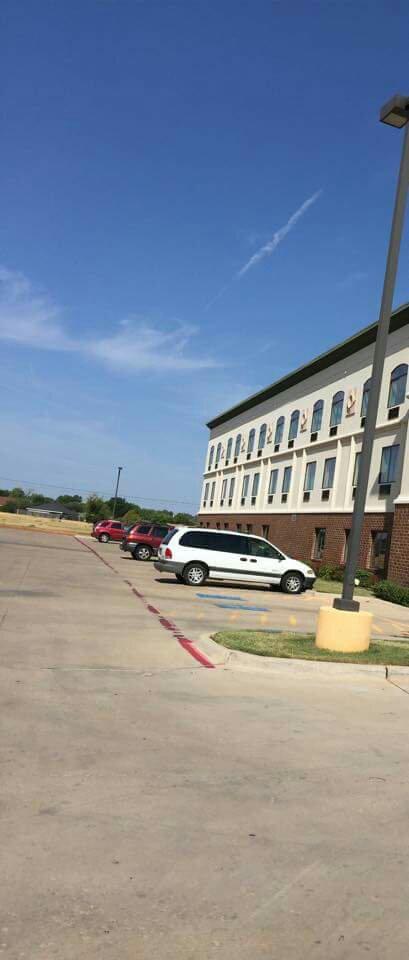 Big Country Hotel & Suites
