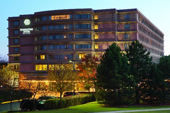 Doubletree Suites By Hilton Hotel & Conference Center Chicago-downers Grove