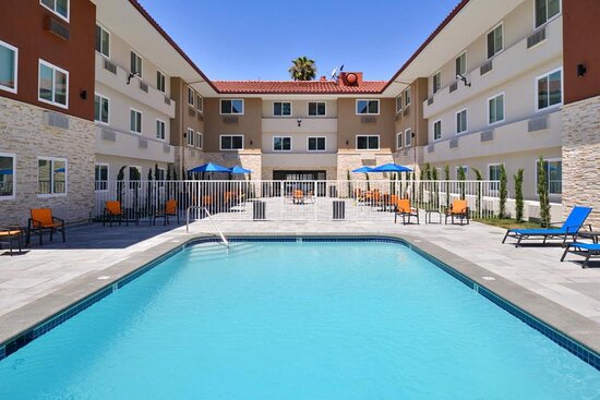 Holiday Inn Express Santa Rosa North By IHG