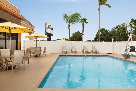Days Inn by Wyndham N Orlando/Casselberry