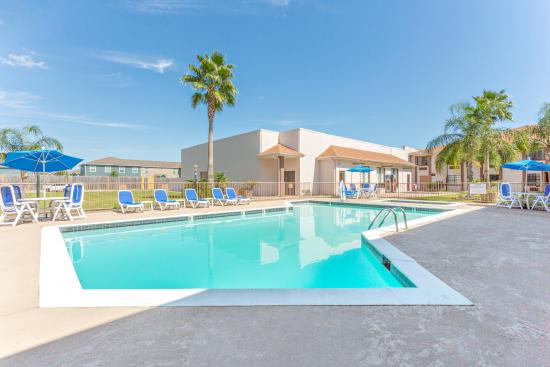 Baymont By Wyndham Port Arthur/groves Area