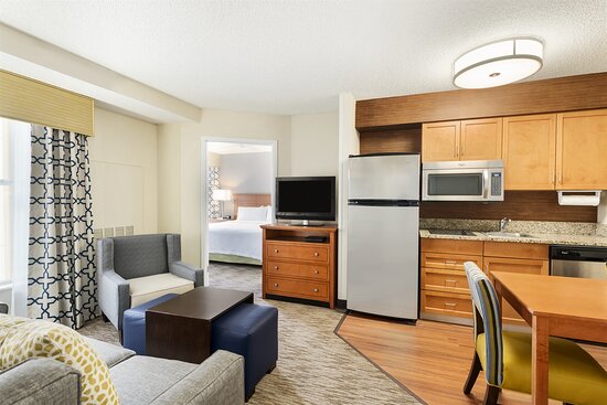 Homewood Suites by Hilton Edison Woodbridge