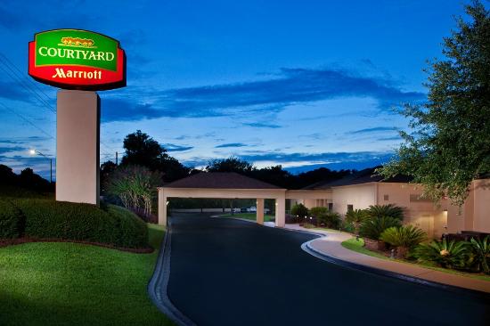 Courtyard by Marriott Tallahassee Downtown/Capitol