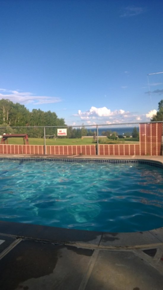 Lake Breeze Motel Resort