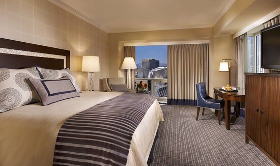 Omni Los Angeles Hotel At California Plaza
