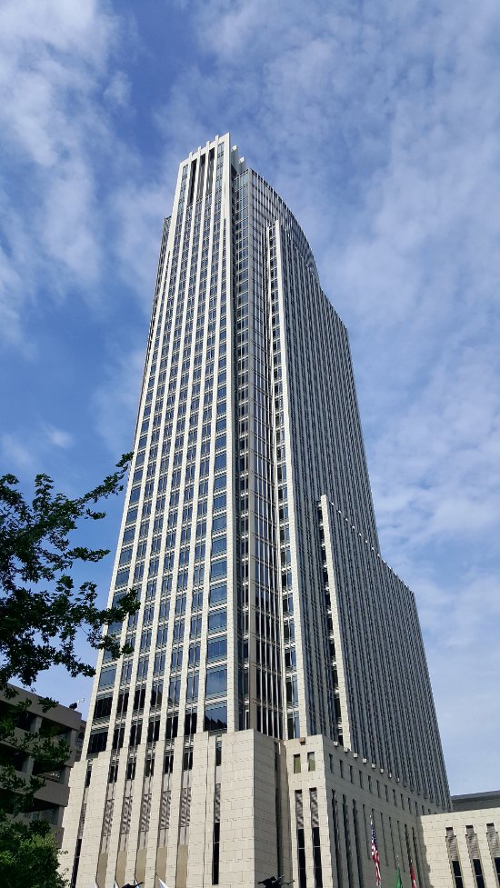 Hilton Garden Inn Omaha Downtown / Old Market Area