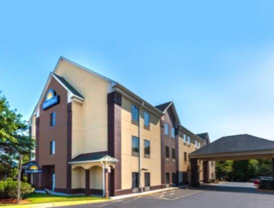 Days Inn by Wyndham Manassas