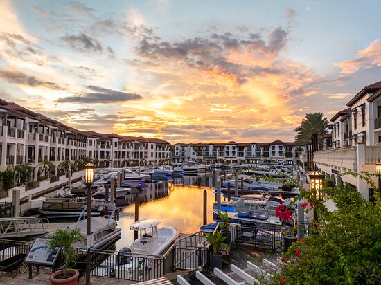Naples Bay Resort & Marina