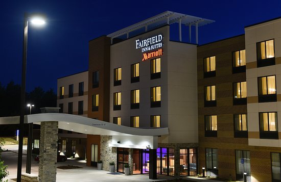 Fairfield by Marriott Inn & Suites Omaha West