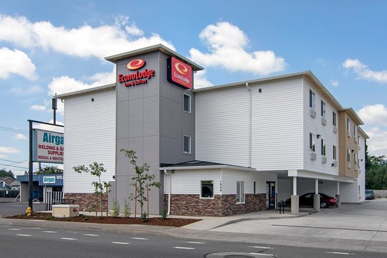 Econo Lodge Inn & Suites