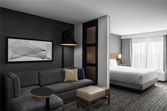 Hyatt Place Colorado Springs / Garden Of The Gods