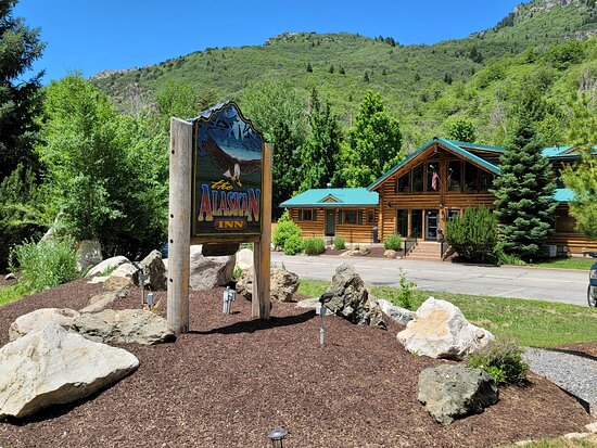 Alaskan Inn and Spa