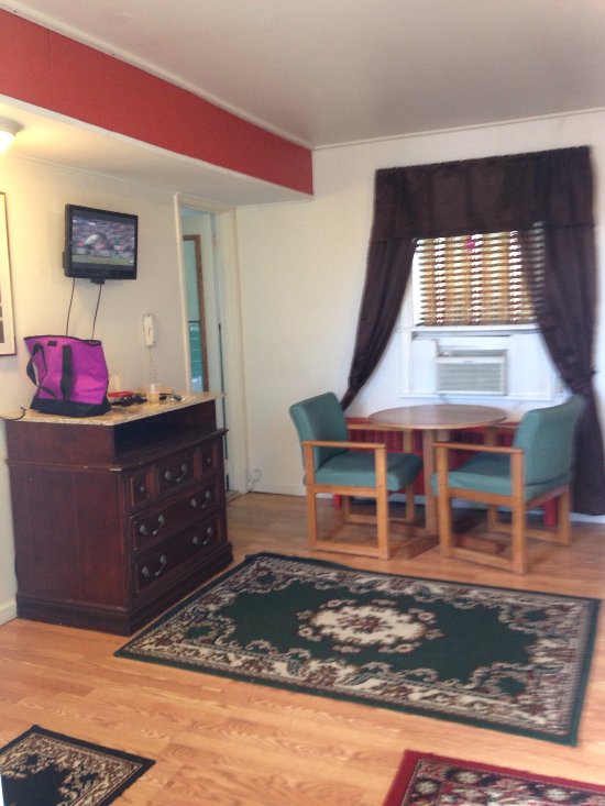 Country Club Motel