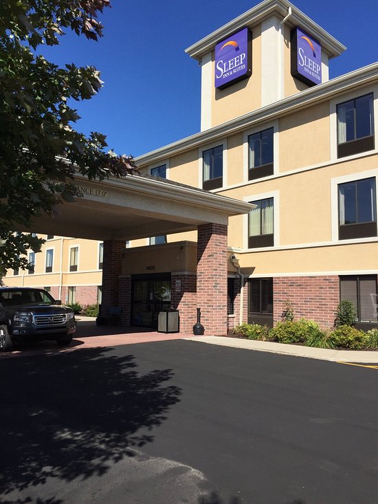 Sleep Inn & Suites Airport