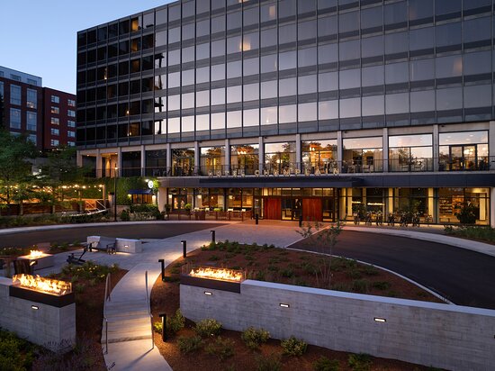 Hotel Champlain Burlington, Curio Collection By Hilton