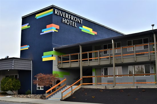Richland Riverfront Ascend Hotel Collection