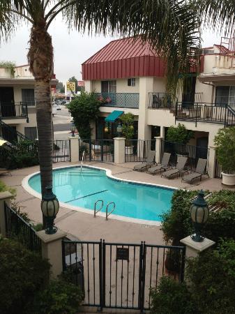 Tarzana Inn