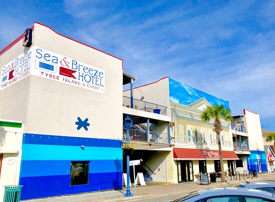 Sea & Breeze Hotel