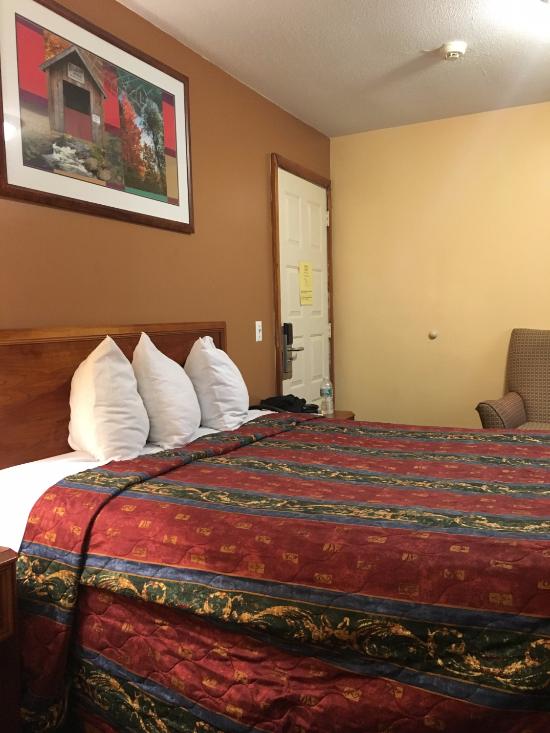 Plaza Motel