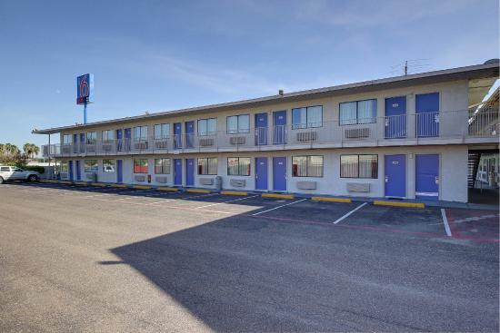 Motel 6 Laredo South