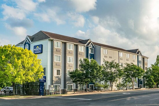 Microtel Inn and Suites by Wyndham Austin Airport