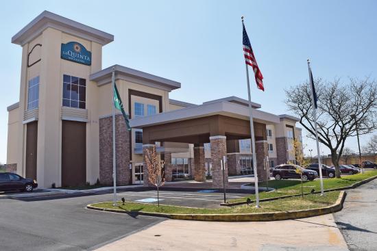 La Quinta Inn & Suites By Wyndham York