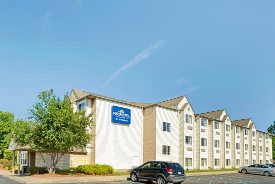 Microtel Inn & Suites By Wyndham Roseville/Detroi