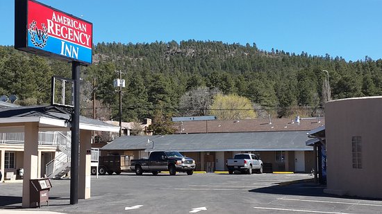 American Regency Inn