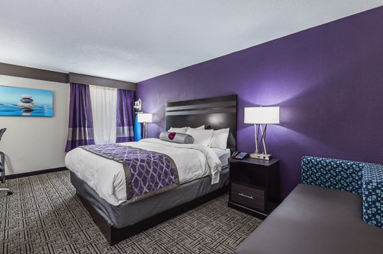 Clarion Inn & Suites near Downtown