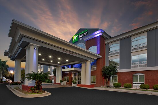 Holiday Inn Express & Suites Sumter by IHG