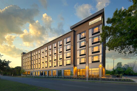 Holiday Inn Express Boston Logan Airport - Revere By IHG