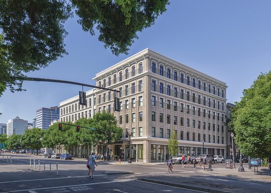 Sleek Waterfront District Hotel in the heart of Downtown