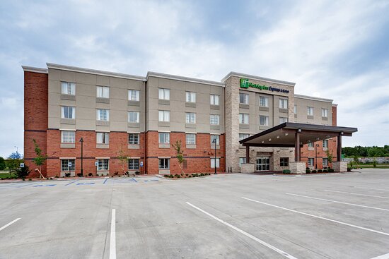 Holiday Inn Express & Suites Manhattan By IHG
