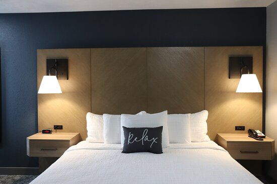 Eastland Suites Hotel & Conference Center - Trademark Collection By Wyndham