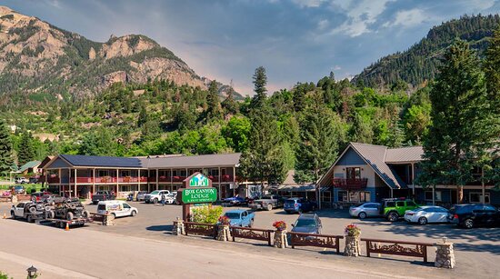 Box Canyon Lodge & Hot Springs