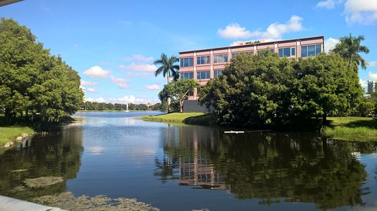 La Quinta Inn & Suites by Wyndham Ft. Lauderdale Plantation