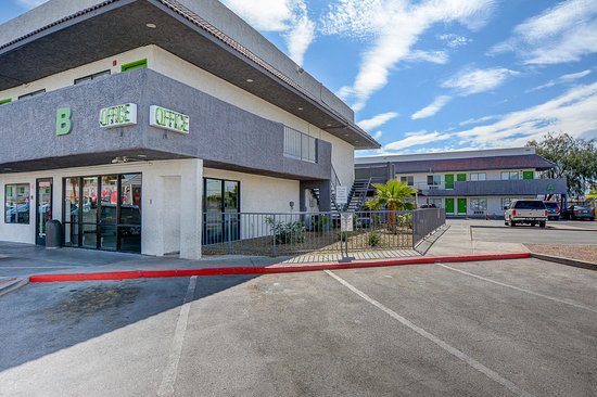 Siegel Slots and Suites