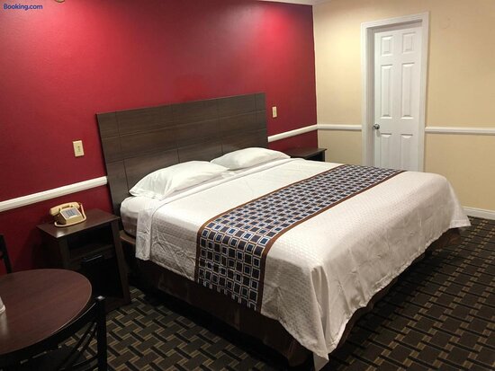 Whittier Travel Inn
