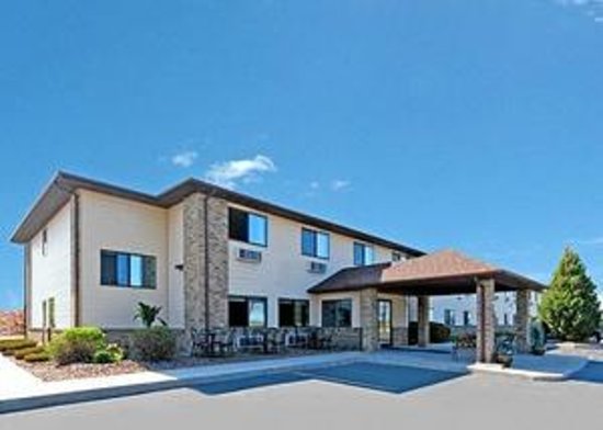 Quality Inn Sheboygan North I-43