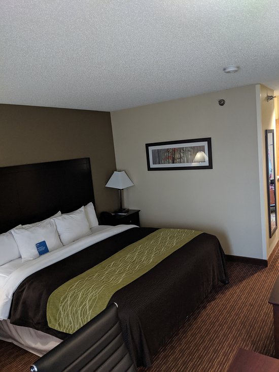 Comfort Inn & Suites Joplin Area