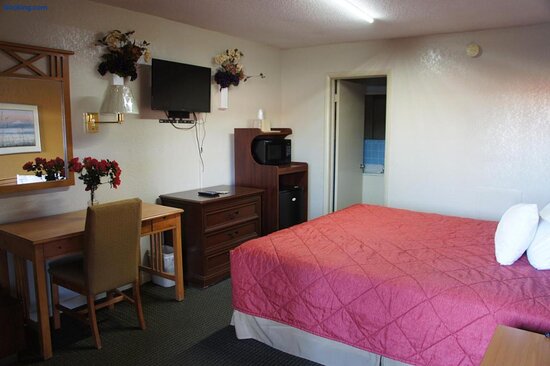 Royal Inn & Suites