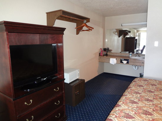 Smokey Point Motor Inn