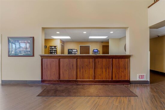 Comfort Suites