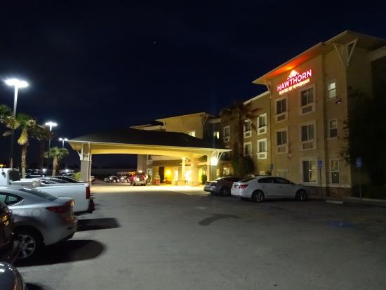 Hawthorn Suites by Wyndham Victorville