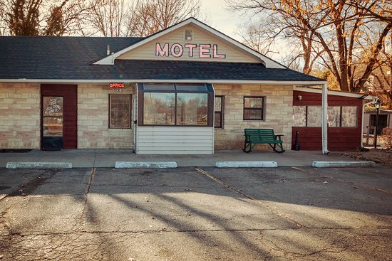 The Simmer Motel