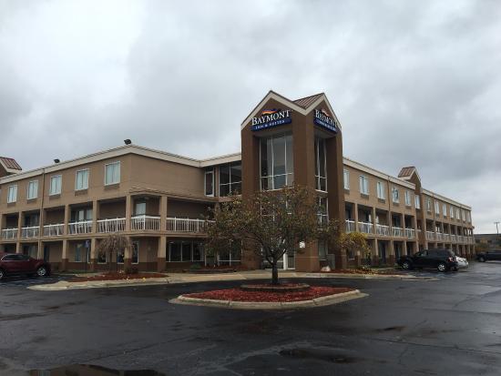 Baymont by Wyndham Madison Heights Detroit Area