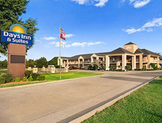 Days Inn & Suites by Wyndham Stuttgart
