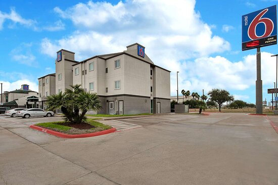 Motel 6 Pharr